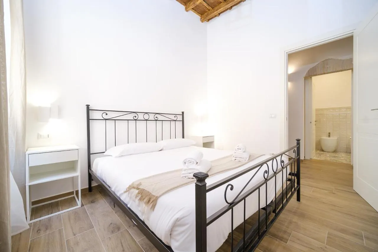 Vatican Home Elvira Rome 0*,  Italy