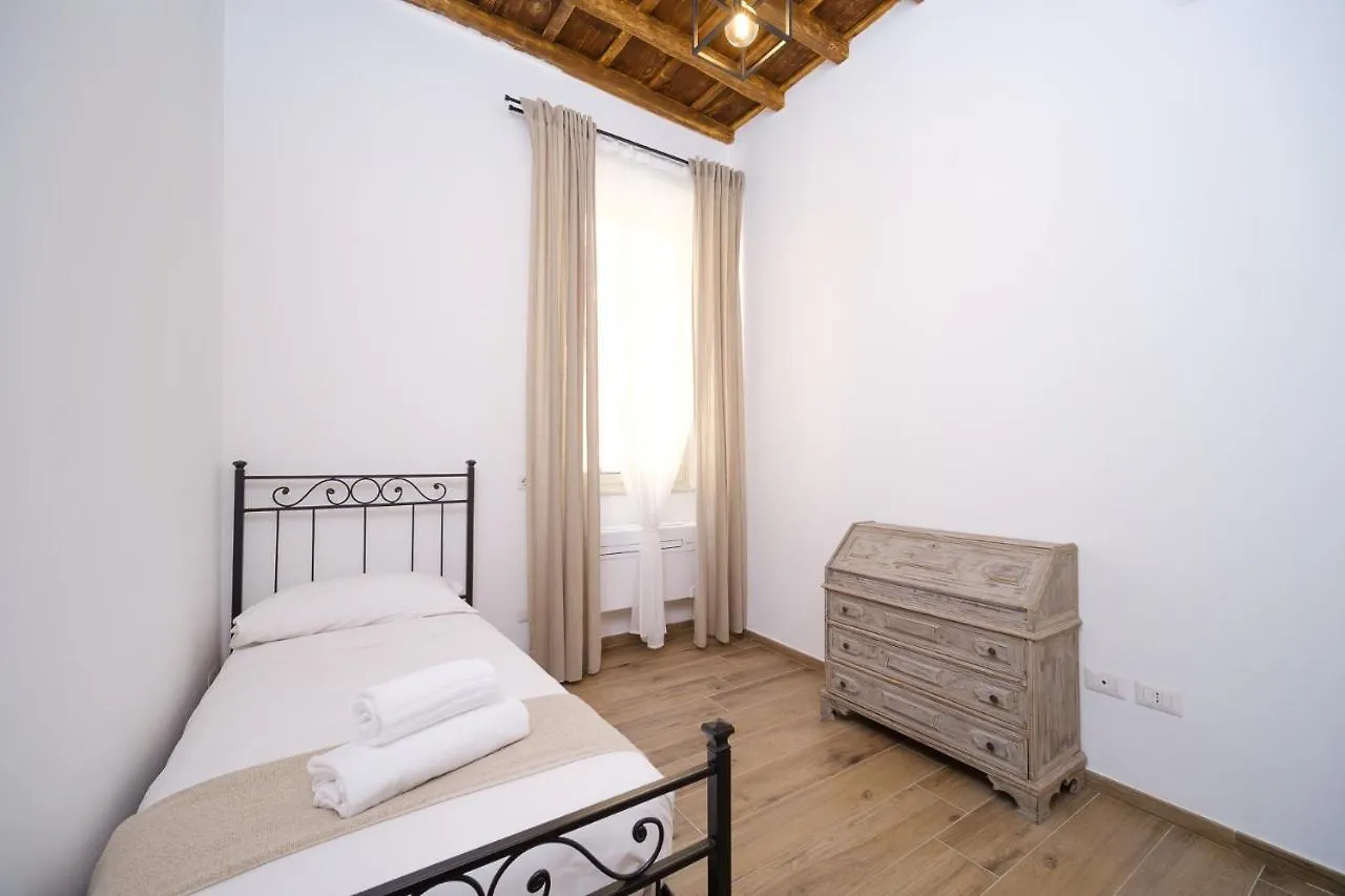 Vatican Home Elvira Rome Apartment